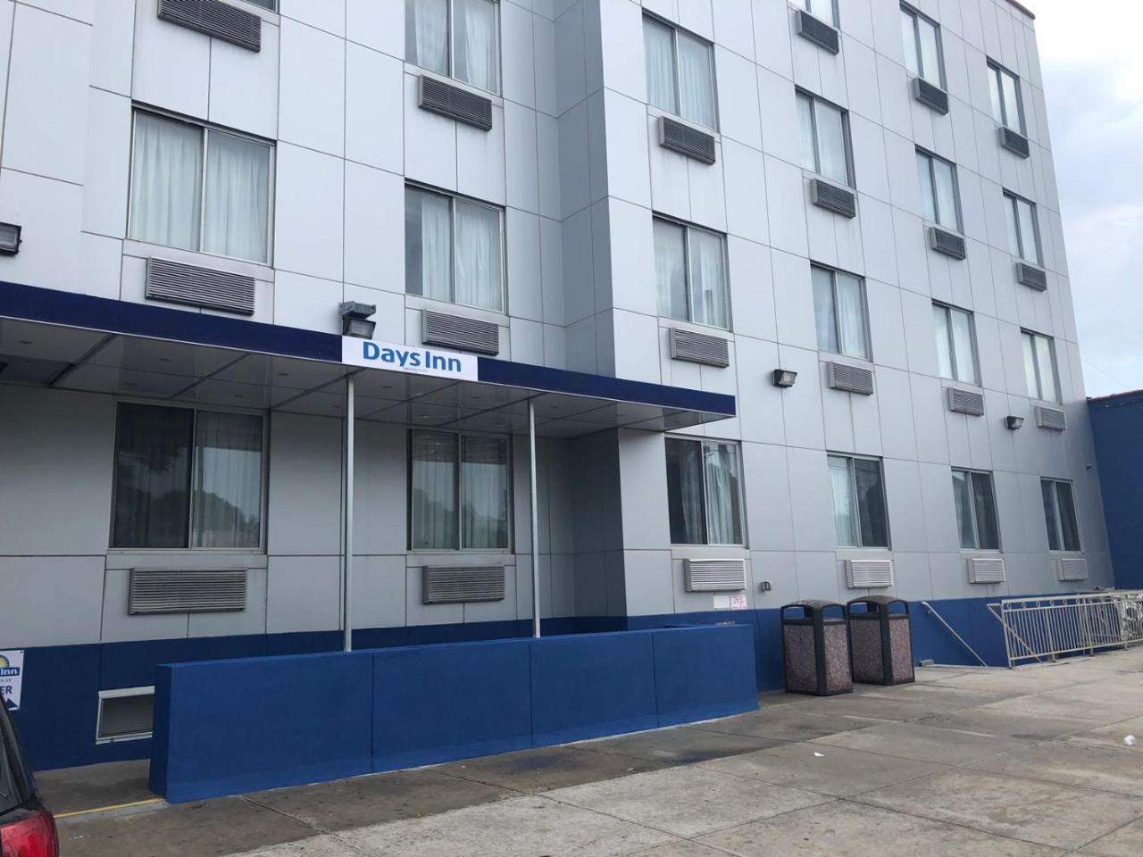 Days Inn By Wyndham Brooklyn Borough Park New York Exterior foto